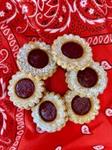 G/F Raspberry Linzer Cookie